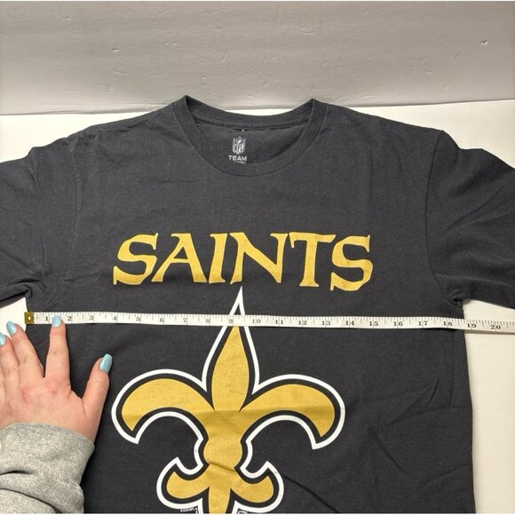 Saints 2015 NFL Black Tshirt ( medium) - Picture 6 of 7
